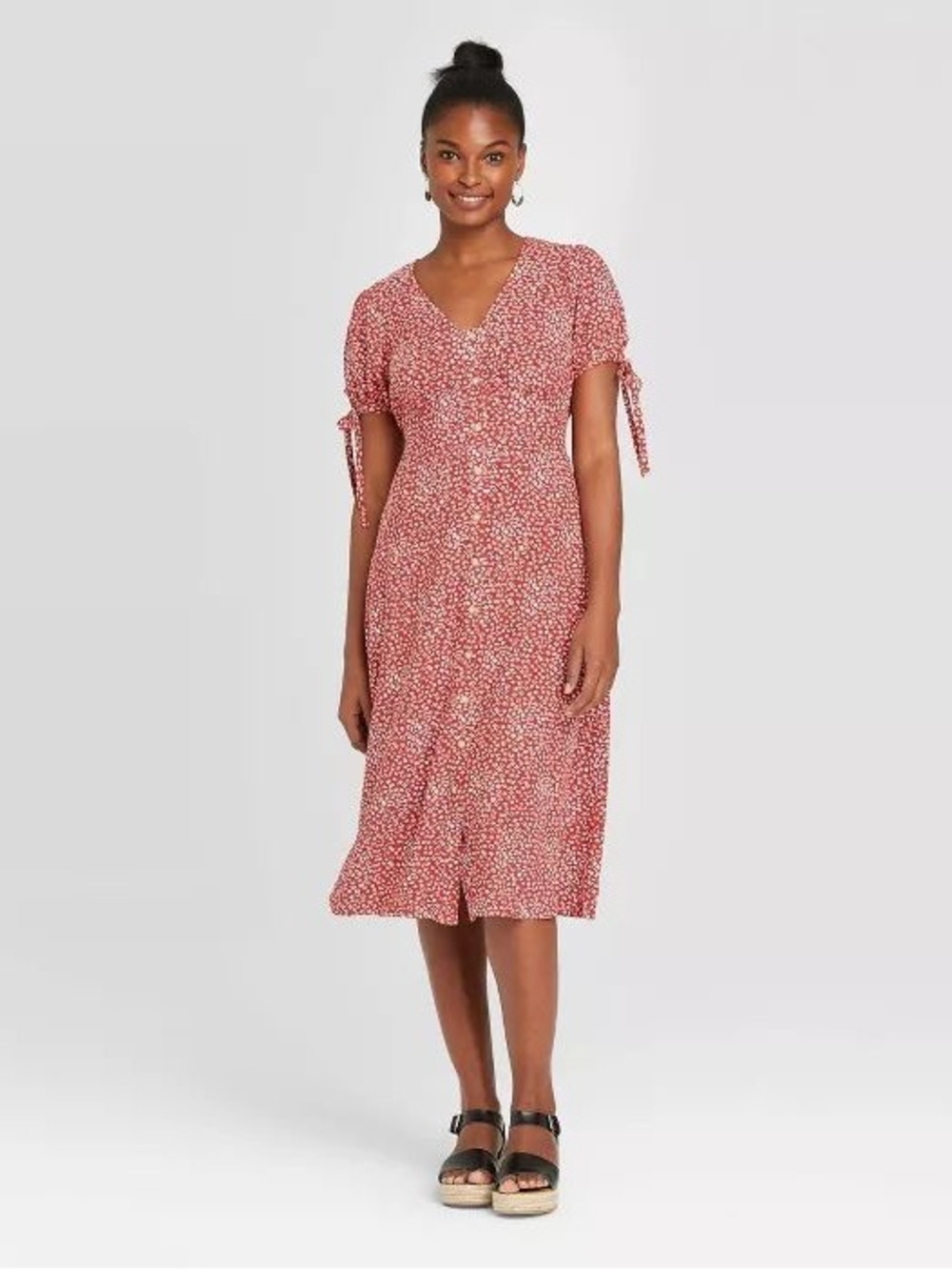 Universal Thread Short Sleeve Midi Dress in floral red